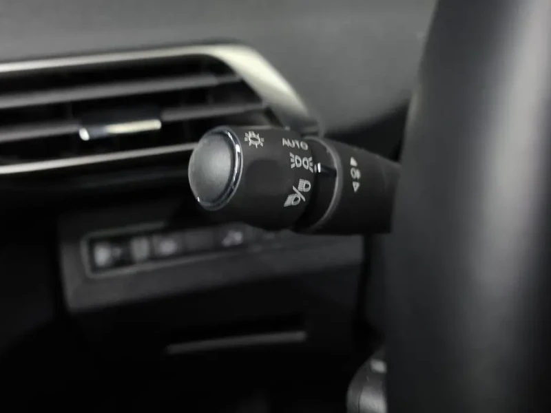 2024 Peugeot 5008 с пробегом 11 718 км