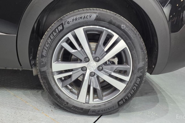 2024 Peugeot 5008 с пробегом 11 718 км