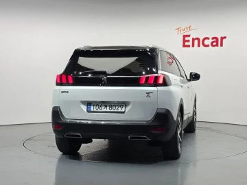 2021 Peugeot 5008 с пробегом 76 808 км