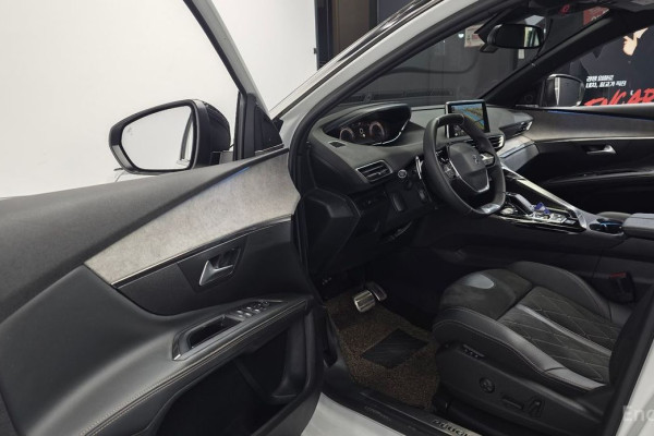 2021 Peugeot 5008 с пробегом 76 808 км