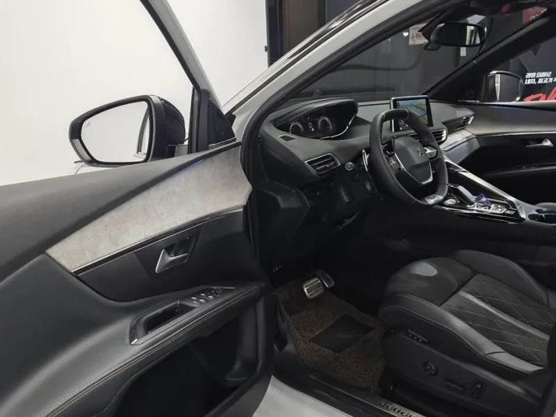 2021 Peugeot 5008 с пробегом 76 808 км