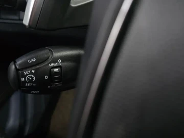 2021 Peugeot 5008 с пробегом 76 808 км