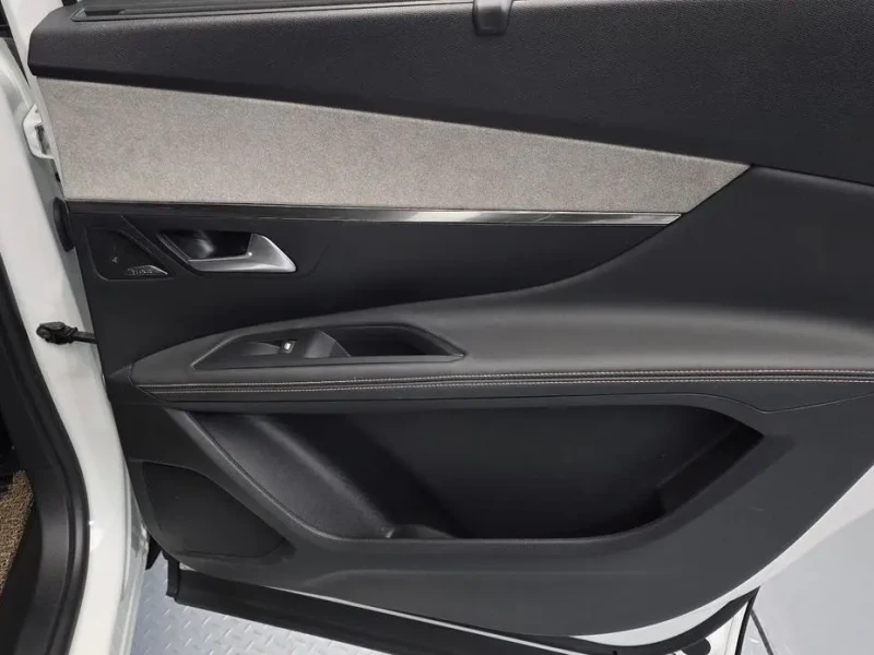 2021 Peugeot 5008 с пробегом 76 808 км