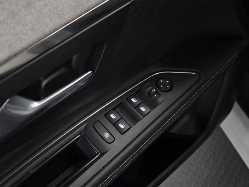 2021 Peugeot 5008 с пробегом 76 808 км