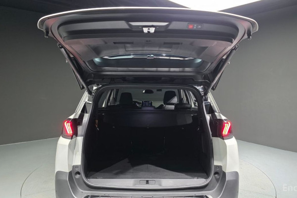 2024 Peugeot 5008 с пробегом 38 581 км