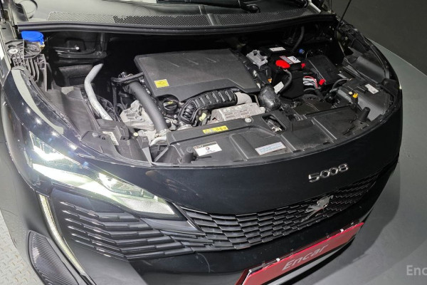 2024 Peugeot 5008 с пробегом 12 450 км