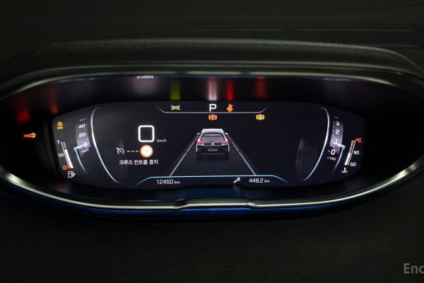 2024 Peugeot 5008 с пробегом 12 450 км