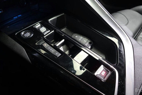 2024 Peugeot 5008 с пробегом 12 450 км