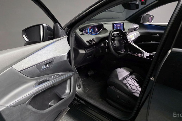 2024 Peugeot 5008 с пробегом 12 450 км