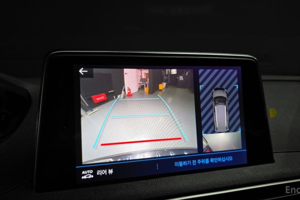 2024 Peugeot 5008 с пробегом 12 450 км