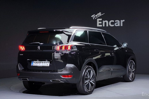 2024 Peugeot 5008 с пробегом 5 838 км