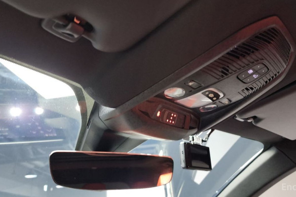 2024 Peugeot 5008 с пробегом 5 838 км