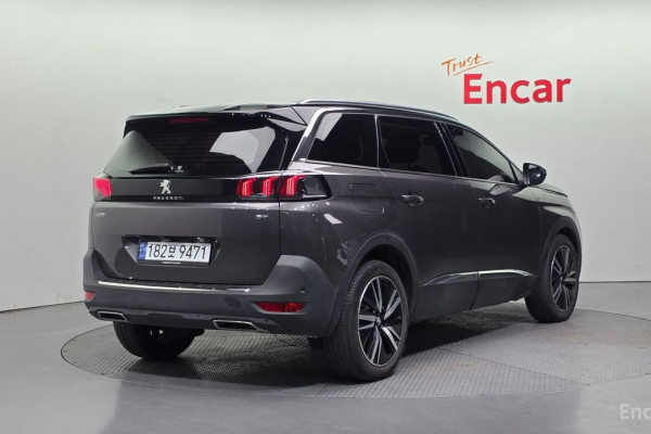 2023 Peugeot 5008 с пробегом 21 836 км