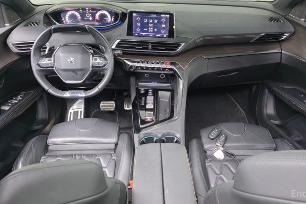 2023 Peugeot 5008 с пробегом 21 836 км