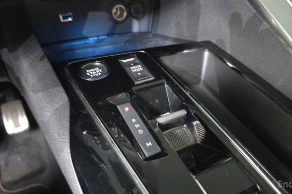 2023 Peugeot 5008 с пробегом 21 836 км