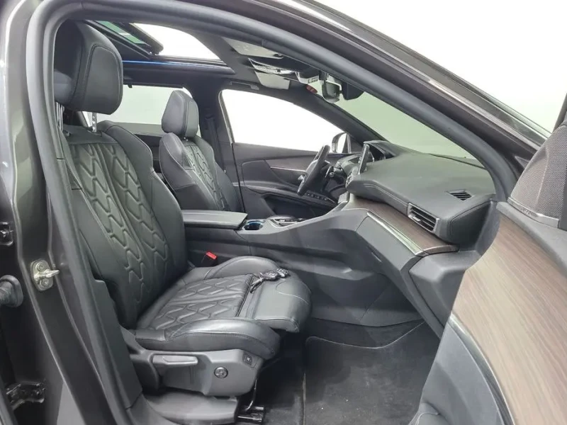 2023 Peugeot 5008 с пробегом 21 836 км