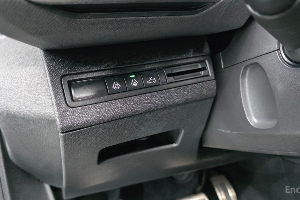 2023 Peugeot 5008 с пробегом 21 836 км