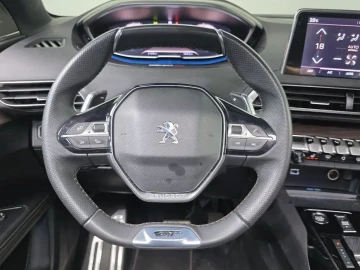 2023 Peugeot 5008 с пробегом 21 836 км