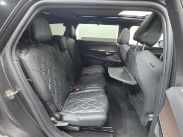 2023 Peugeot 5008 с пробегом 21 836 км