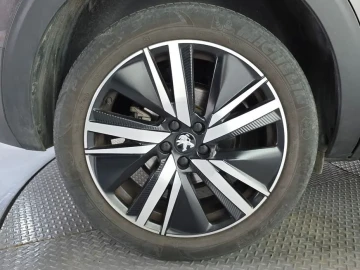 2023 Peugeot 5008 с пробегом 21 836 км