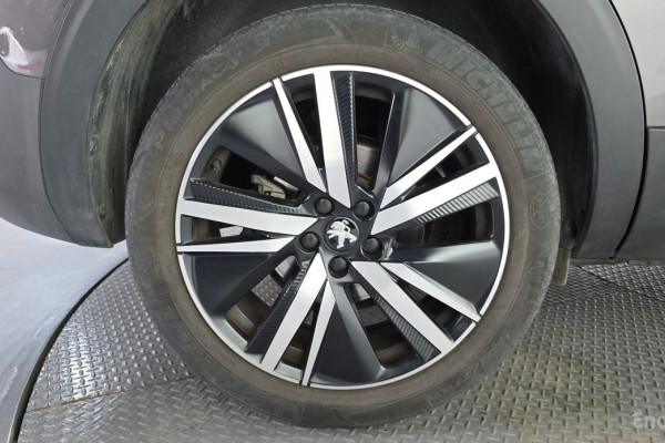 2023 Peugeot 5008 с пробегом 21 836 км