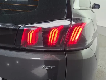 2023 Peugeot 5008 с пробегом 21 836 км