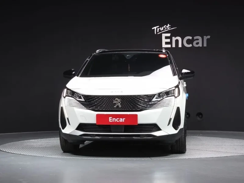 2024 Peugeot 5008 с пробегом 9 960 км
