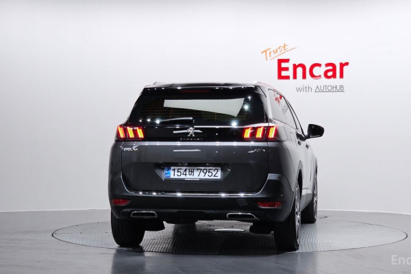 2024 Peugeot 5008 с пробегом 17 744 км