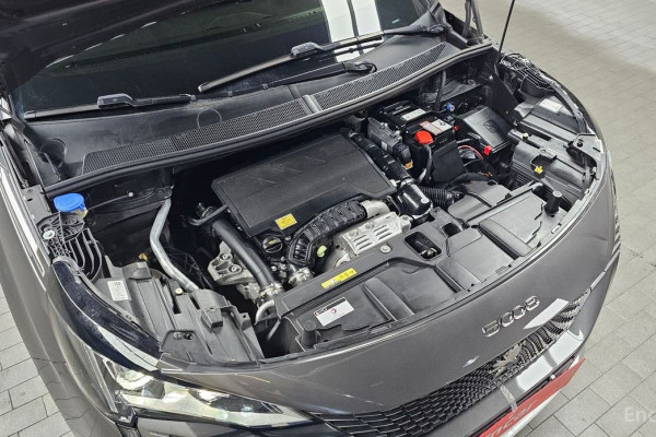 2024 Peugeot 5008 с пробегом 17 744 км