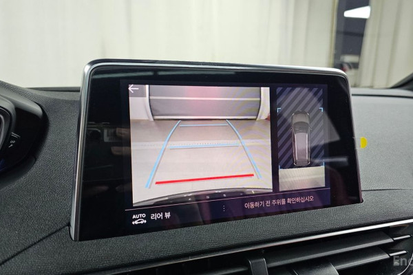 2024 Peugeot 5008 с пробегом 17 744 км