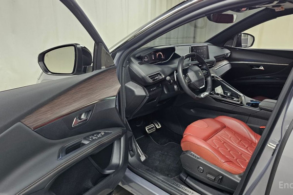 2024 Peugeot 5008 с пробегом 25 448 км