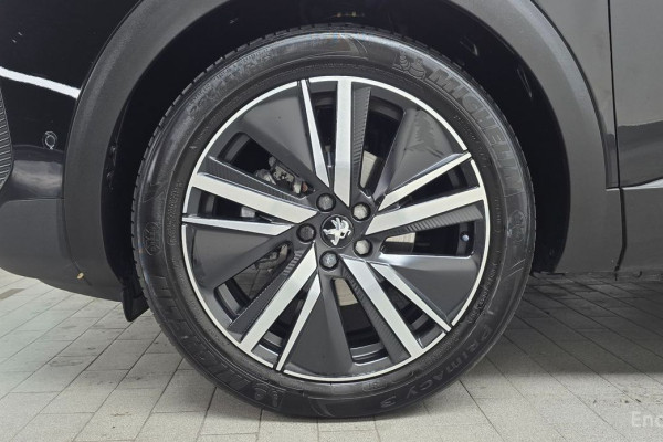 2024 Peugeot 5008 с пробегом 15 159 км