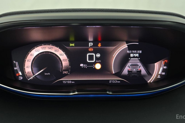 2024 Peugeot 5008 с пробегом 15 159 км