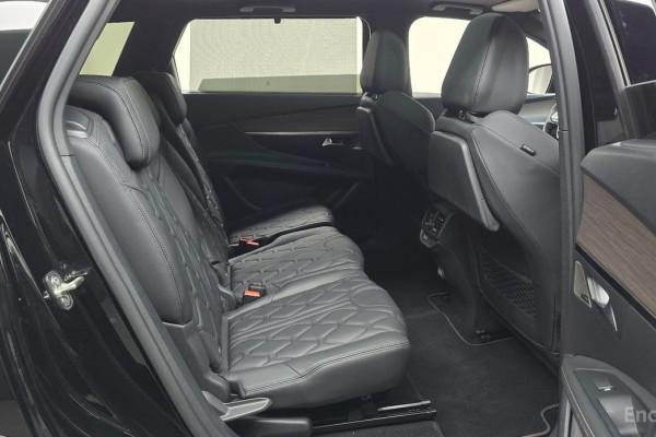 2024 Peugeot 5008 с пробегом 15 159 км