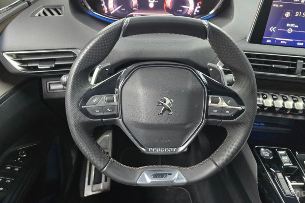 2024 Peugeot 5008 с пробегом 15 159 км