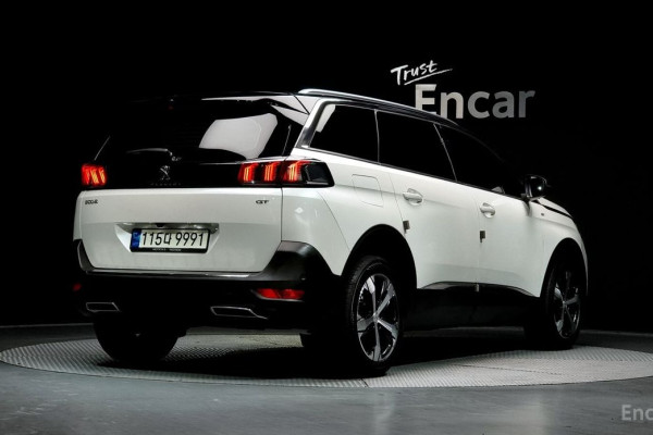 2021 Peugeot 5008 с пробегом 88 362 км