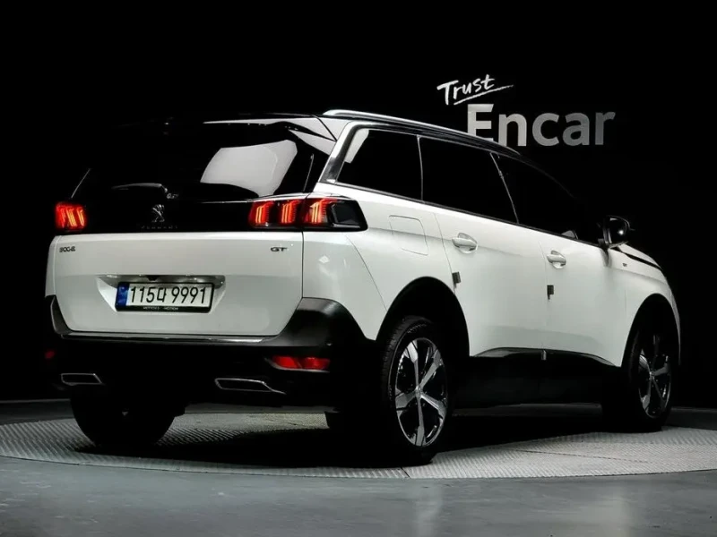 2021 Peugeot 5008 с пробегом 88 362 км