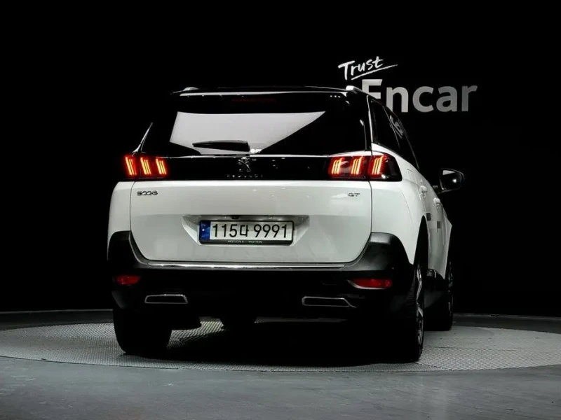 2021 Peugeot 5008 с пробегом 88 362 км