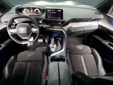 2021 Peugeot 5008 с пробегом 88 362 км