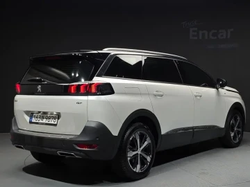 2022 Peugeot 5008 с пробегом 32 728 км