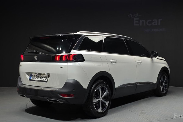 2022 Peugeot 5008 с пробегом 32 728 км