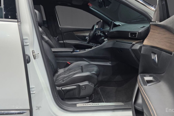 2022 Peugeot 5008 с пробегом 32 728 км