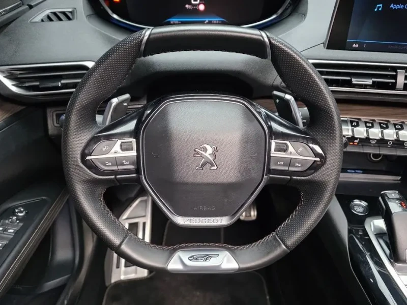 2022 Peugeot 5008 с пробегом 32 728 км
