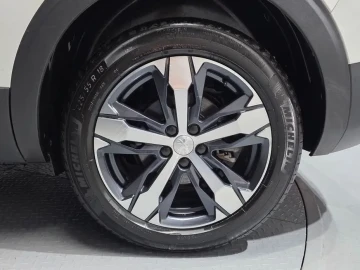 2022 Peugeot 5008 с пробегом 32 728 км