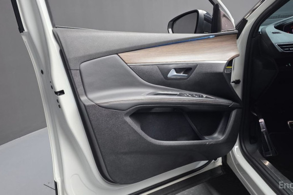 2022 Peugeot 5008 с пробегом 32 728 км