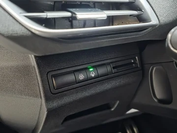 2022 Peugeot 5008 с пробегом 32 728 км