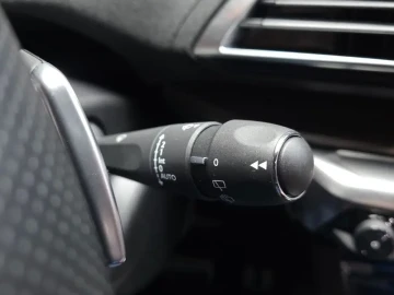 2022 Peugeot 5008 с пробегом 32 728 км