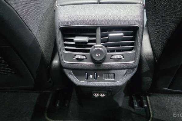 2022 Peugeot 5008 с пробегом 32 728 км