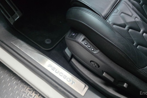 2022 Peugeot 5008 с пробегом 32 728 км