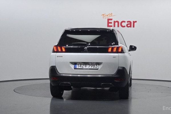 2022 Peugeot 5008 с пробегом 111 776 км